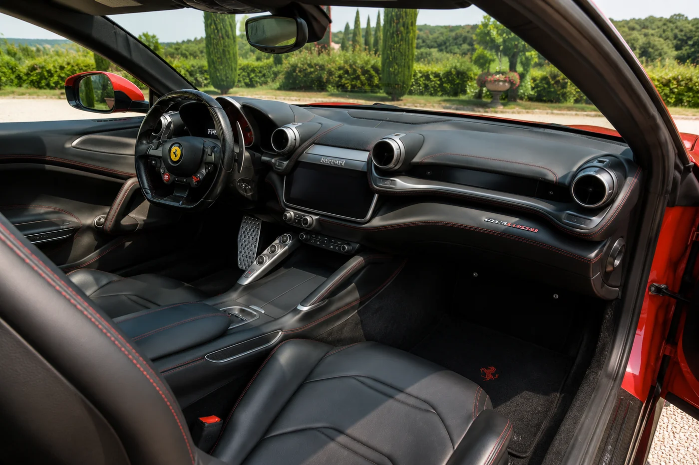 Ferrari GTC4Lusso — passenger seat
